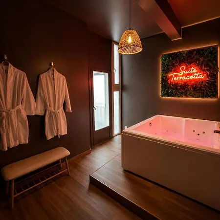 Evasion Terracotta - Jacuzzi Privatif Apartament *